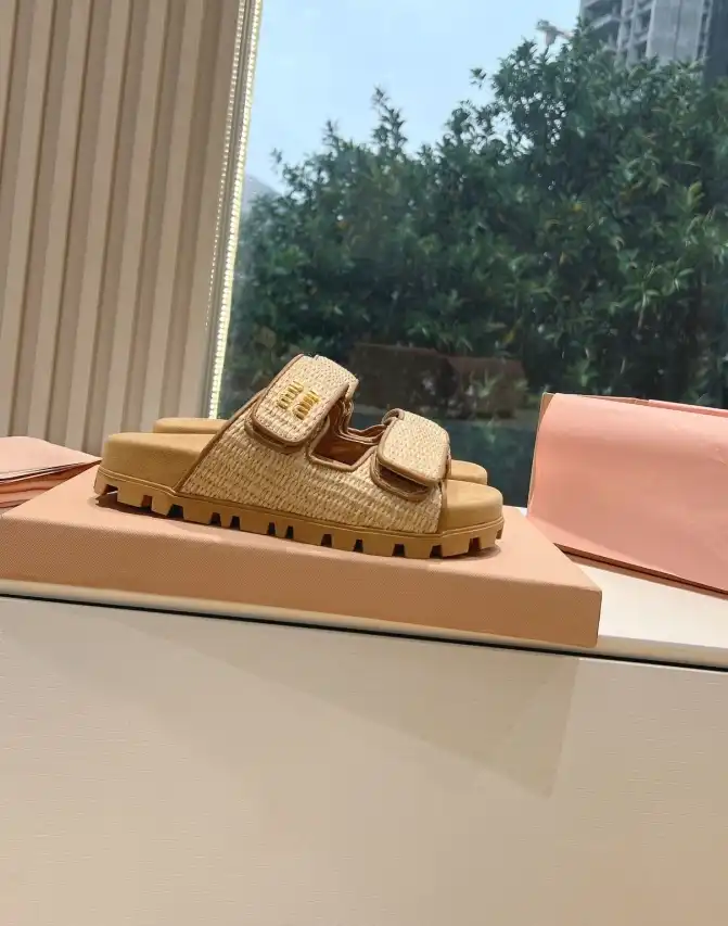 hype Miu Miu Sandals