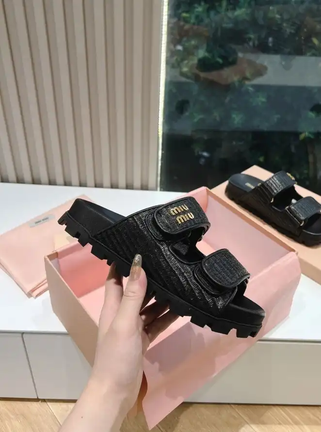 hype Miu Miu Sandals