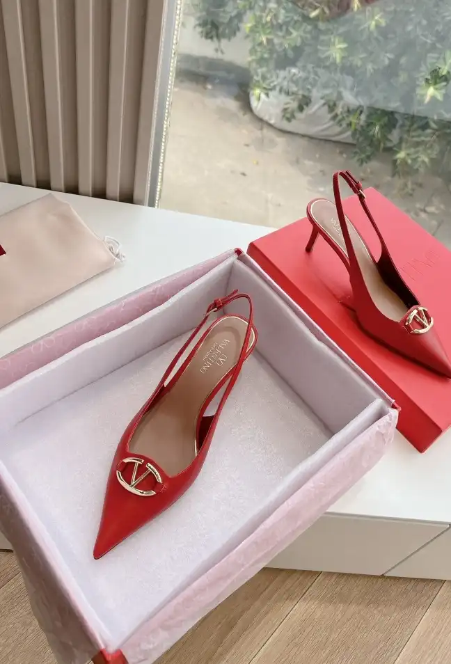 hype Valentino High Heels