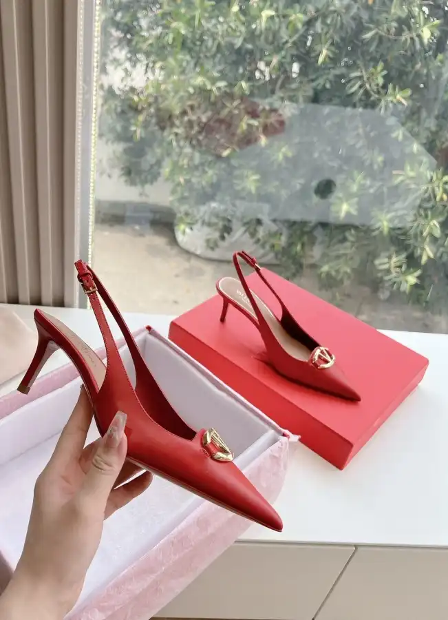 hype Valentino High Heels