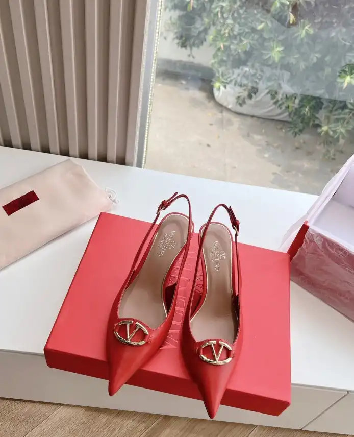 hype Valentino High Heels