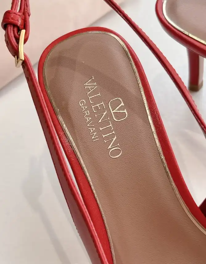 hype Valentino High Heels