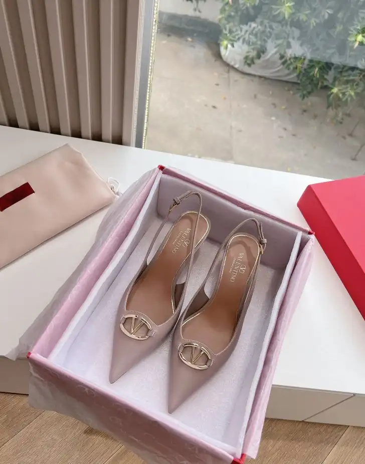 hype Valentino High Heels