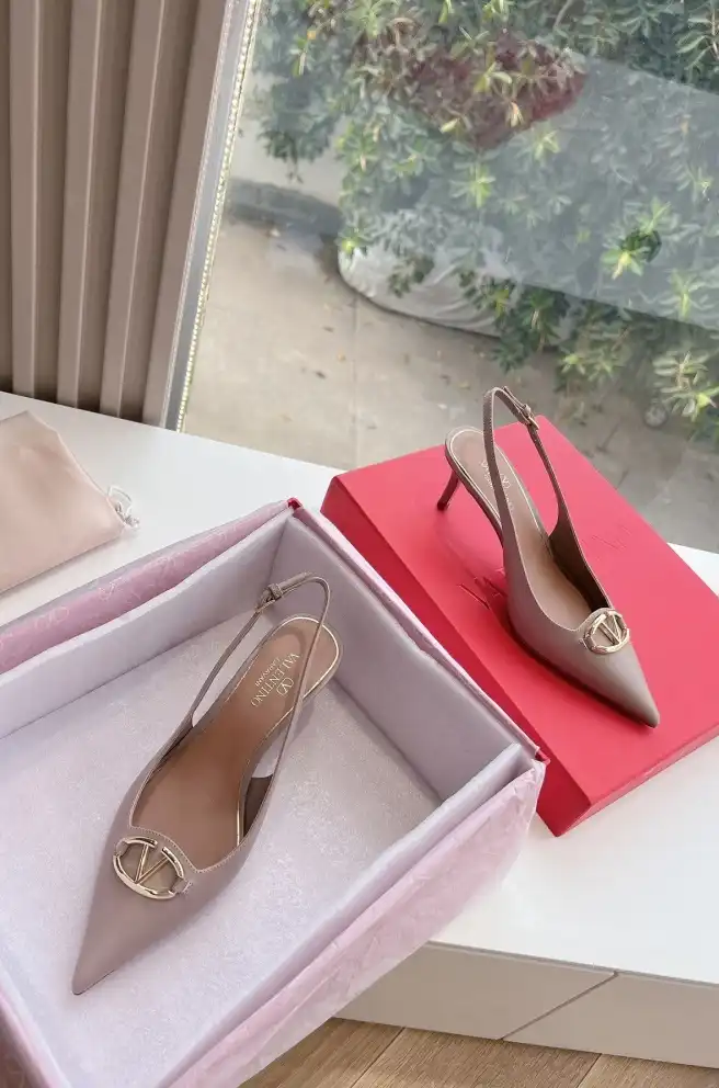 hype Valentino High Heels