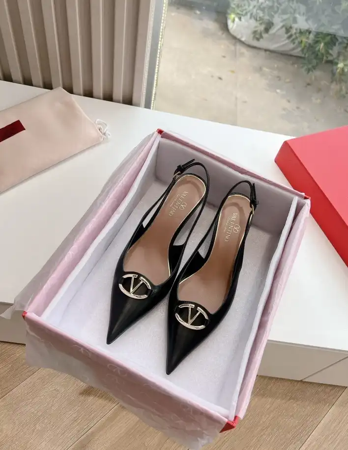 hype Valentino High Heels