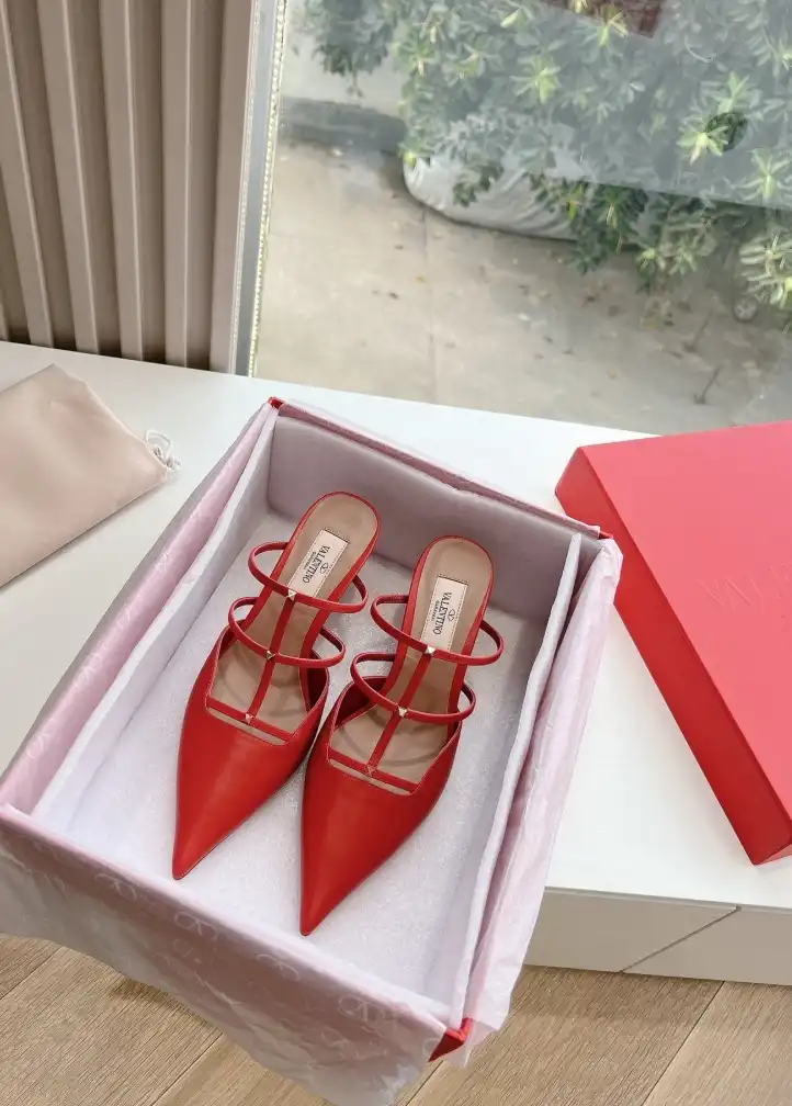 hype Valentino High Heels