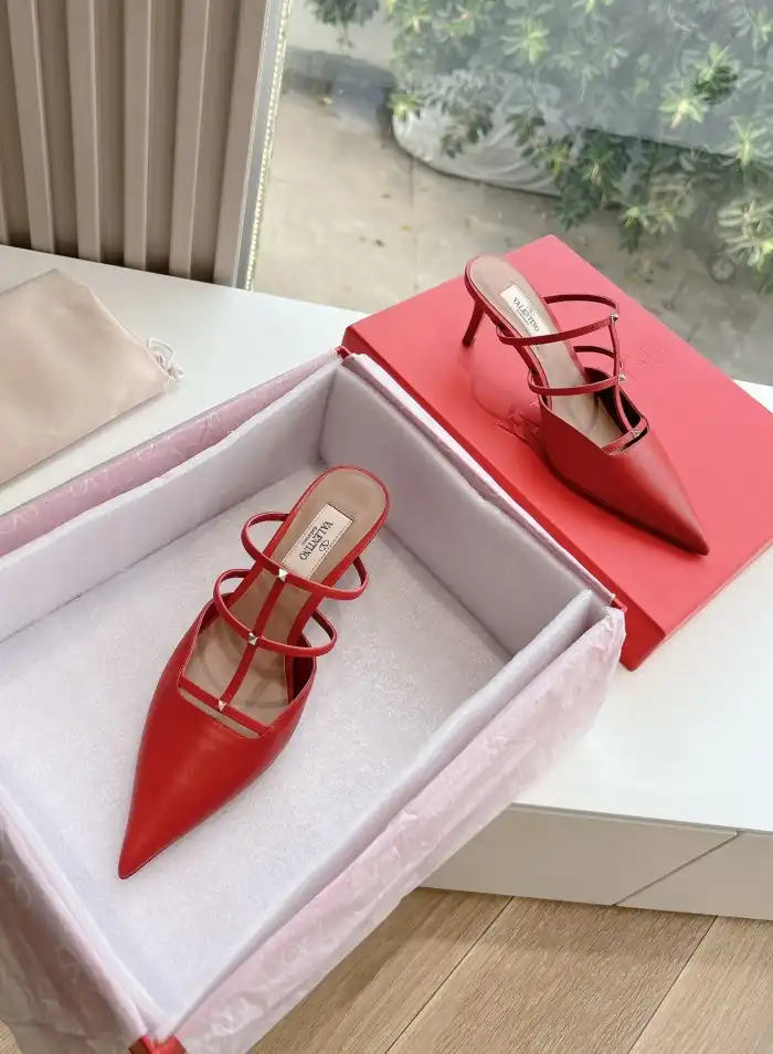 hype Valentino High Heels