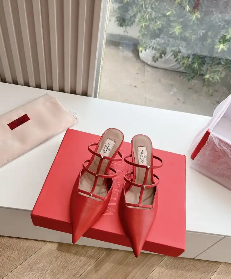 hype Valentino High Heels