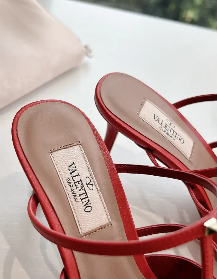 hype Valentino High Heels