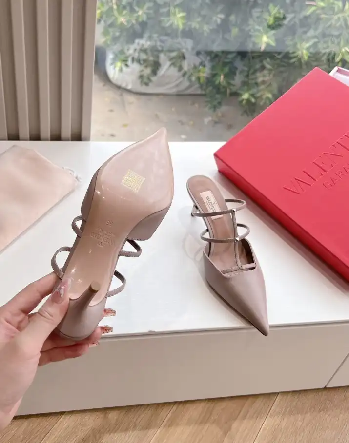 hype Valentino High Heels