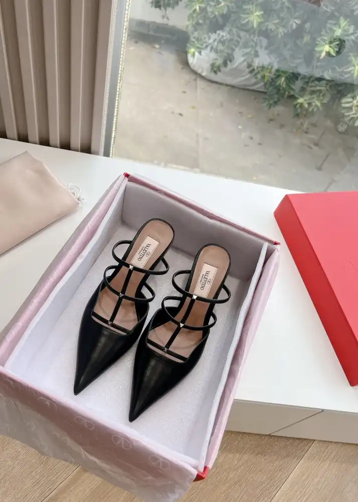 hype Valentino High Heels