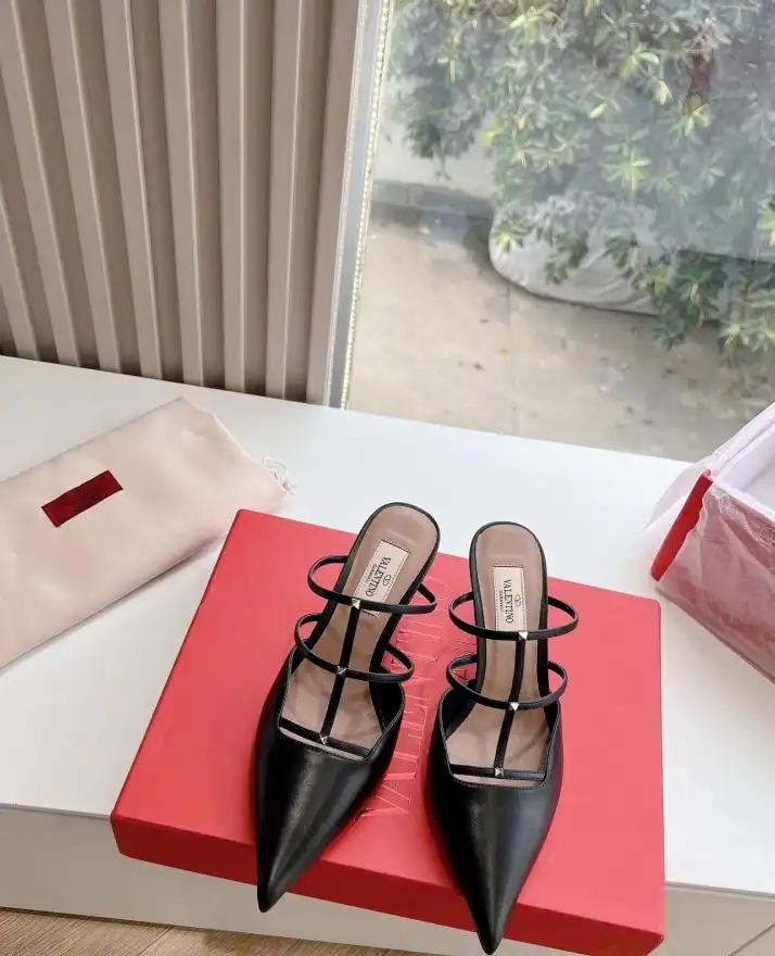 hype Valentino High Heels