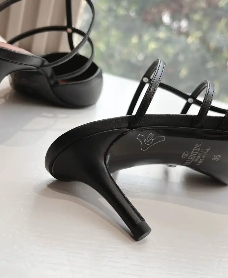 hype Valentino High Heels