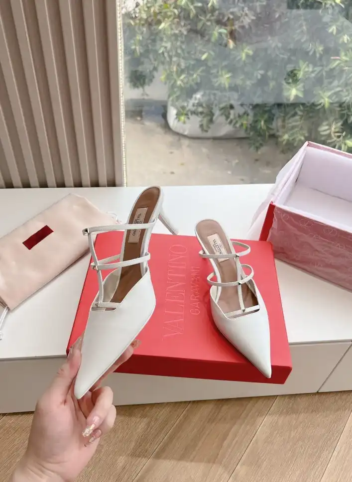 hype Valentino High Heels