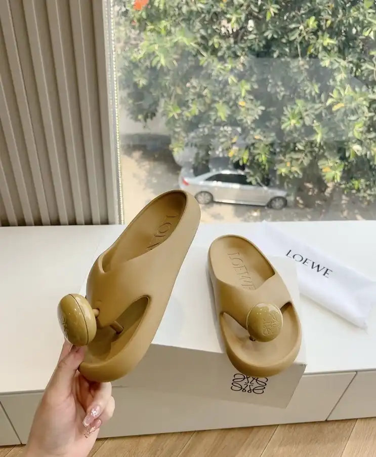 hype Loewe Slippers