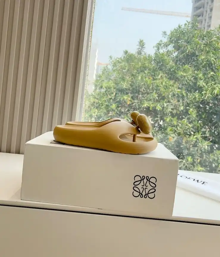 hype Loewe Slippers