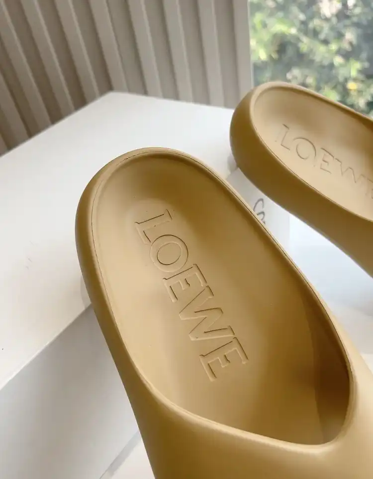 hype Loewe Slippers