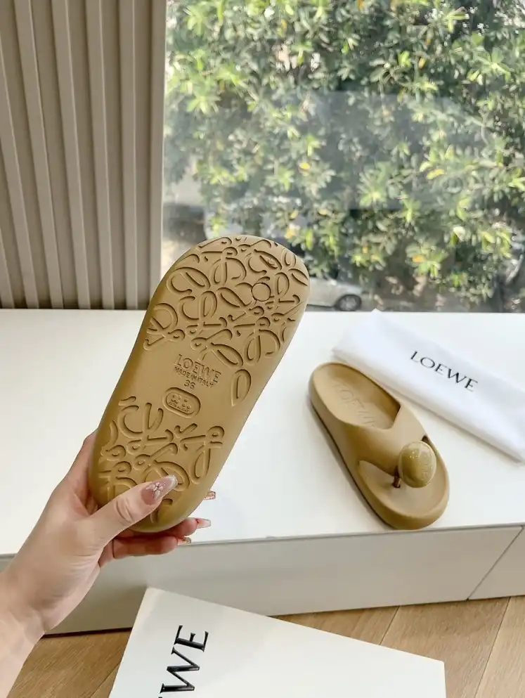 hype Loewe Slippers