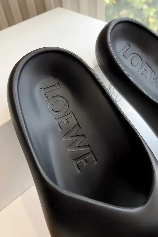 hype Loewe Slippers