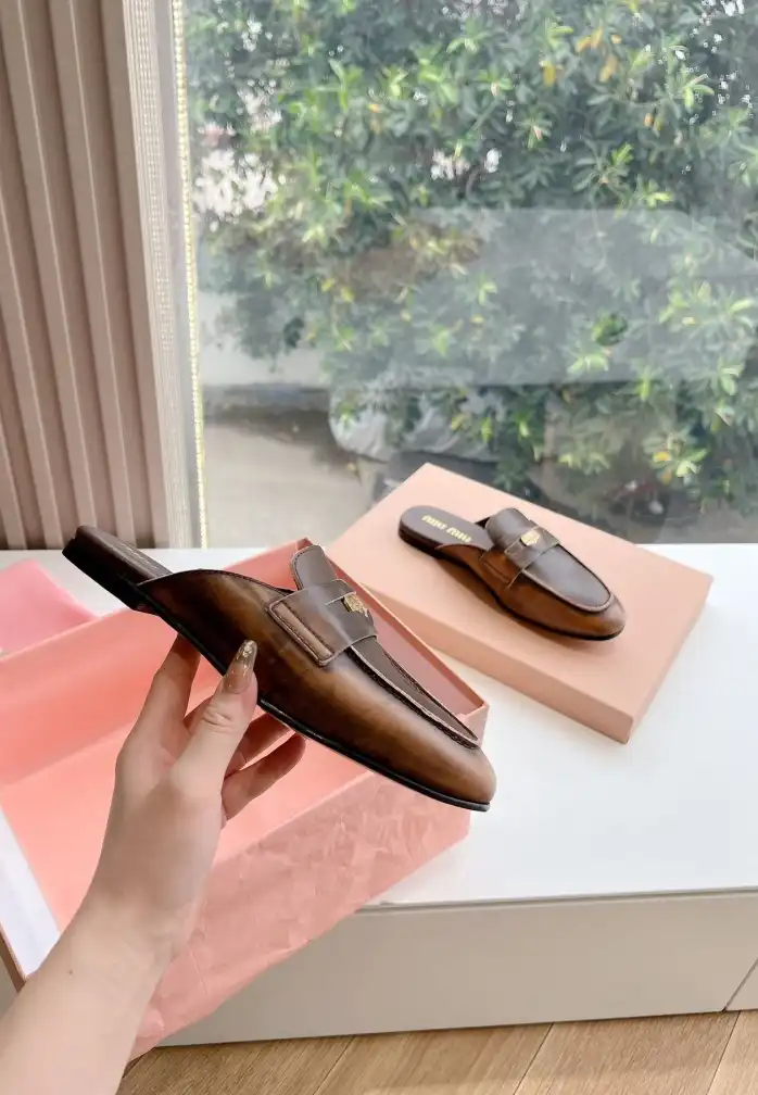 hype Miu Miu Slippers