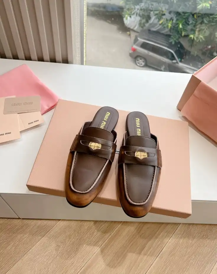 hype Miu Miu Slippers