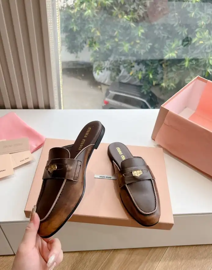 hype Miu Miu Slippers