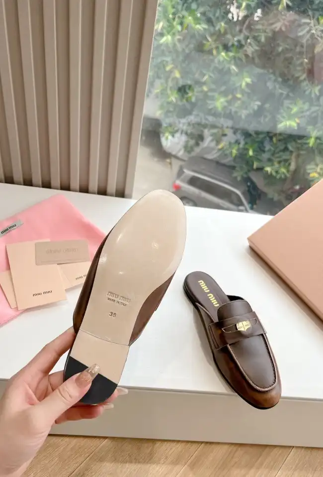 hype Miu Miu Slippers