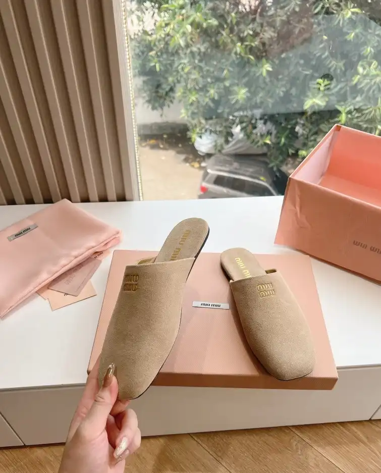 hype Miu Miu Slippers