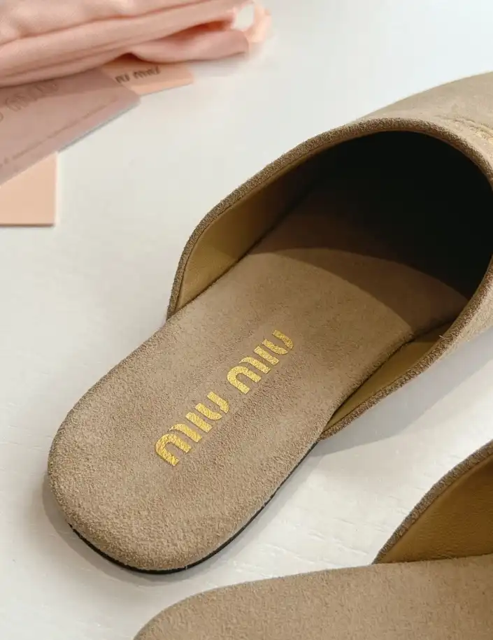 hype Miu Miu Slippers