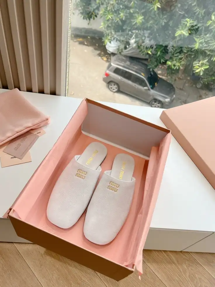 hype Miu Miu Slippers