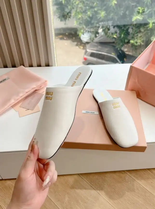 hype Miu Miu Slippers