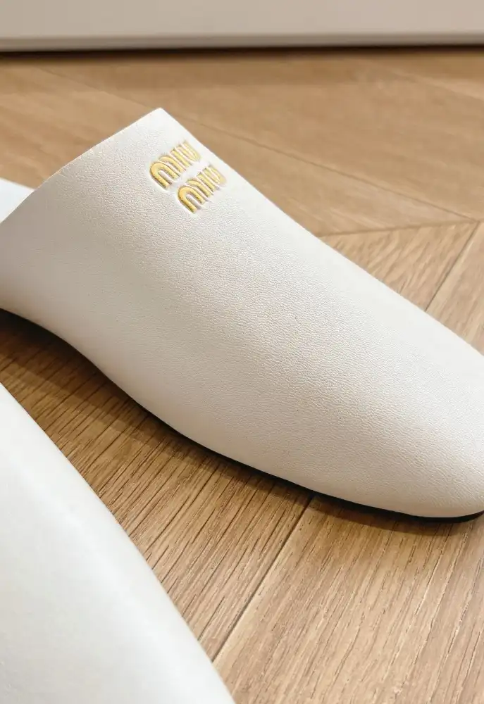 hype Miu Miu Slippers