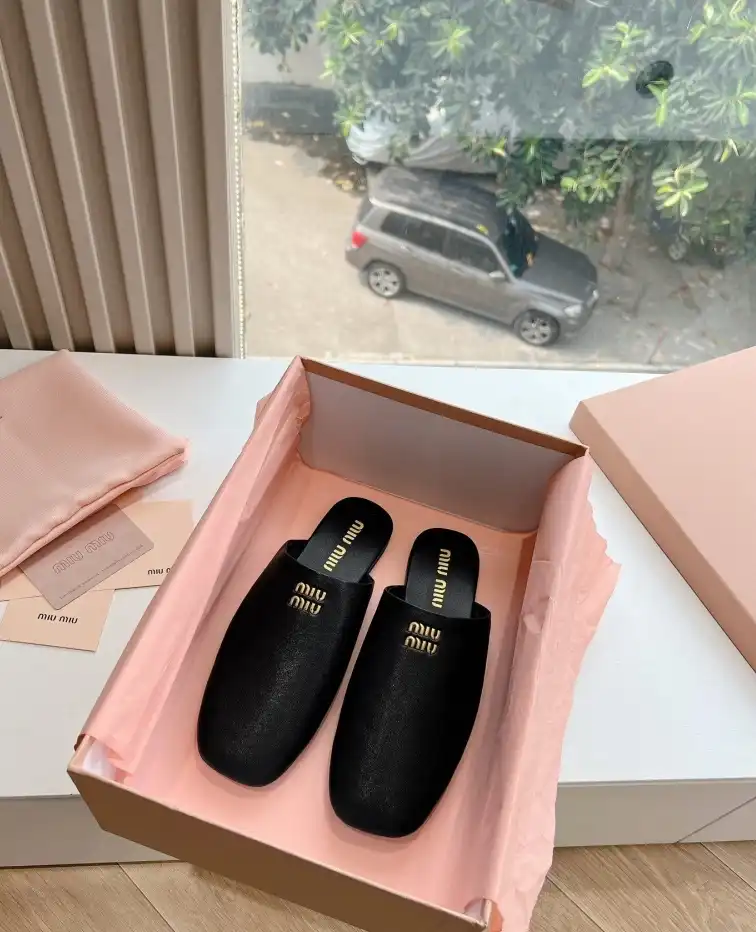 hype Miu Miu Slippers