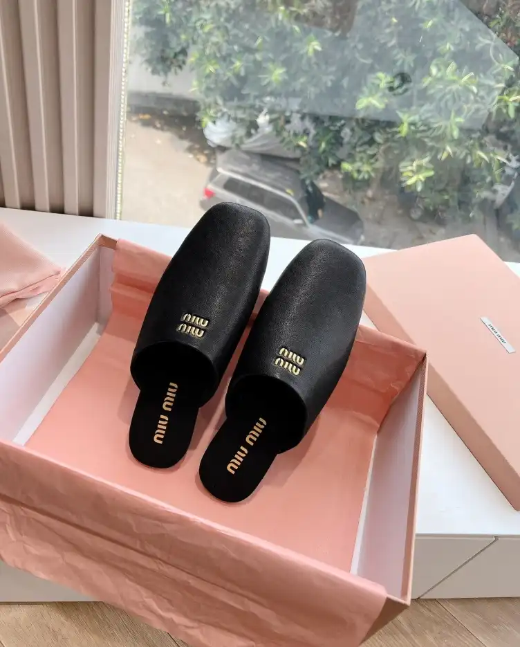 hype Miu Miu Slippers