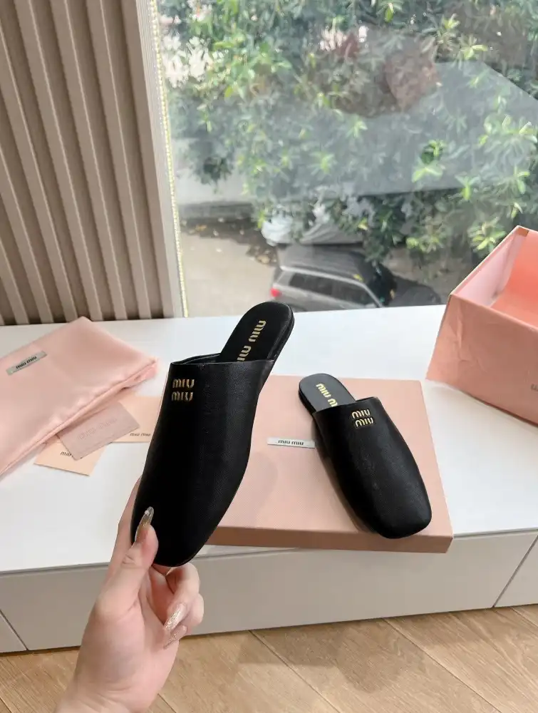 hype Miu Miu Slippers