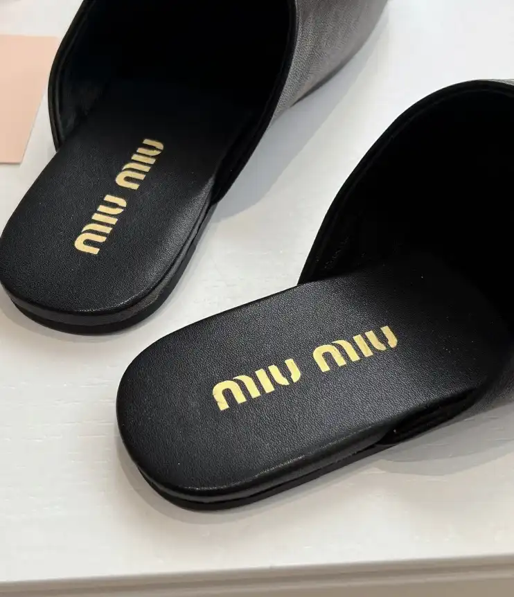 hype Miu Miu Slippers