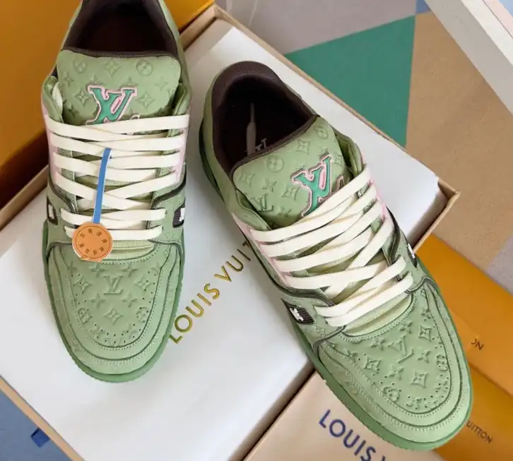 hype Louis Vuitton Sneakers