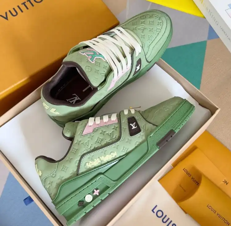 hype Louis Vuitton Sneakers