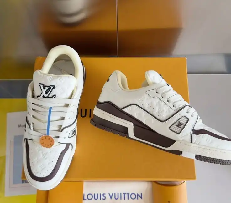 hype Louis Vuitton Sneakers