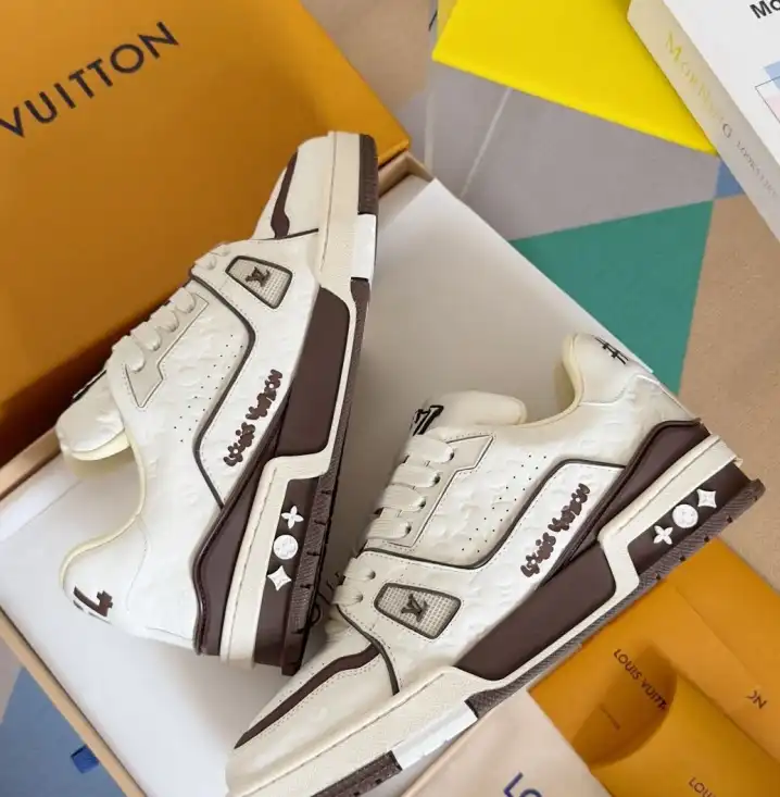 hype Louis Vuitton Sneakers