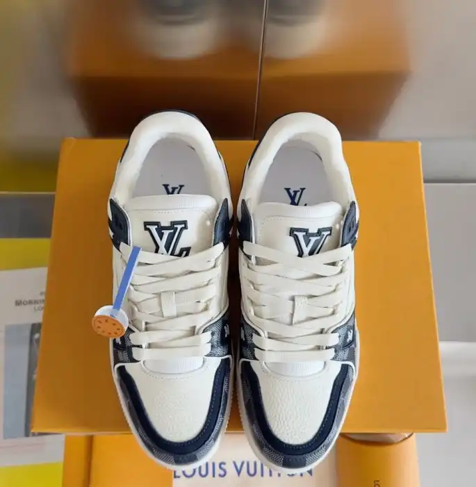 hype Louis Vuitton Sneakers