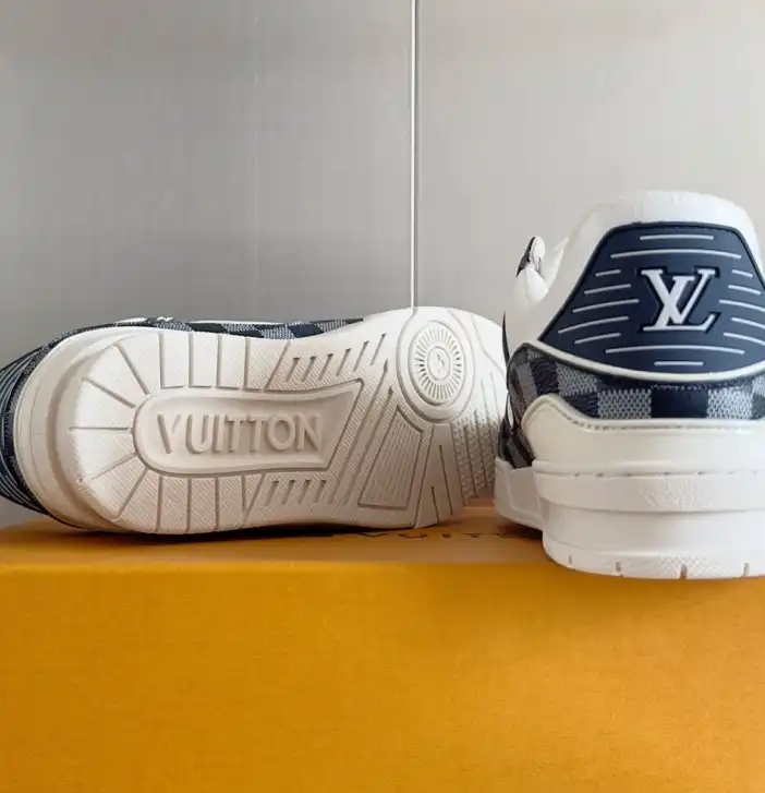 hype Louis Vuitton Sneakers