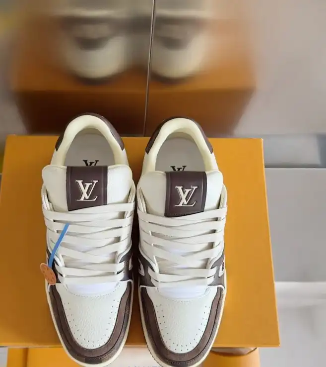 hype Louis Vuitton Sneakers