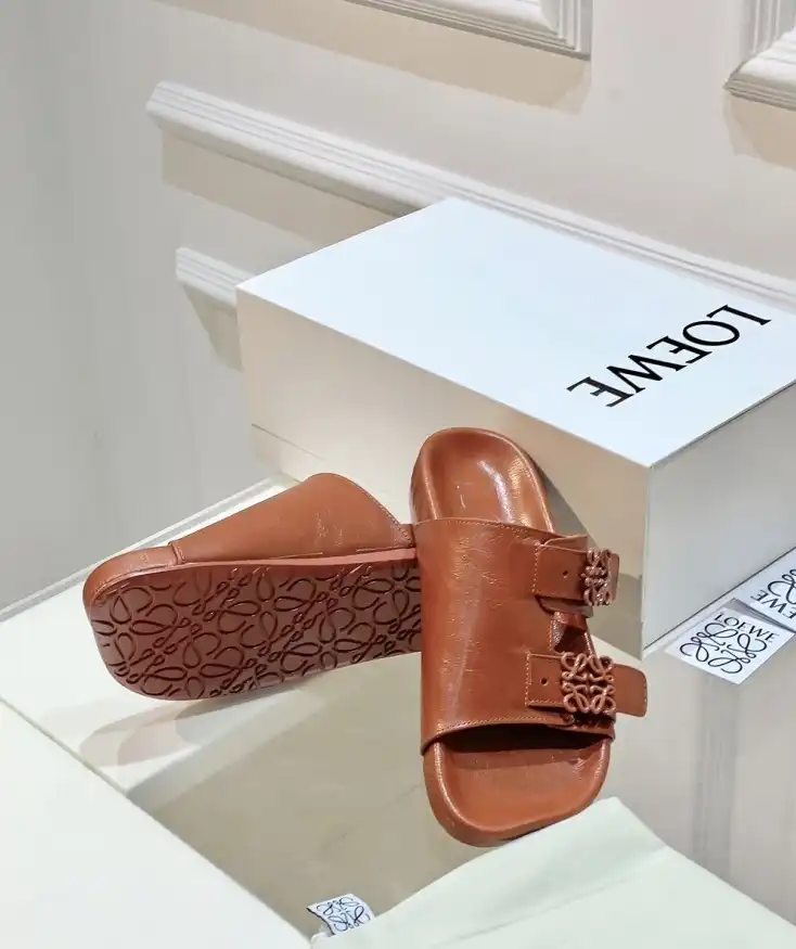 hype Loewe Slippers