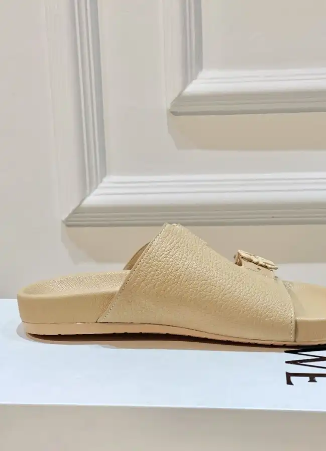 hype Loewe Slippers