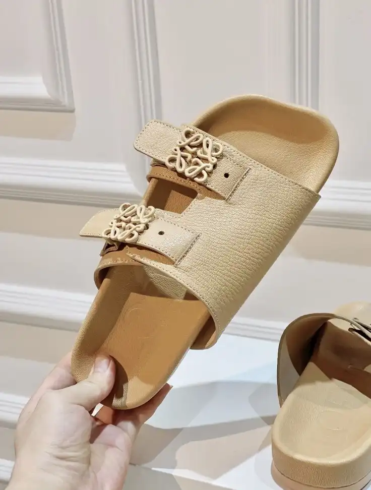 hype Loewe Slippers