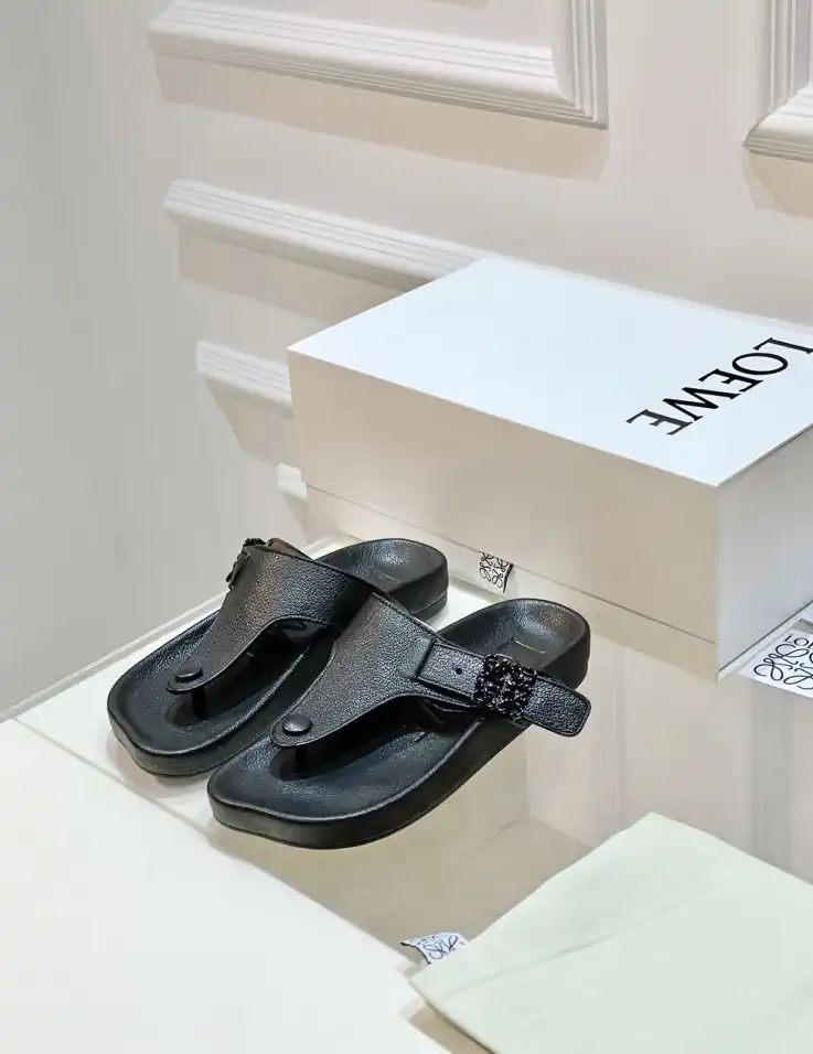 hype Loewe Slippers