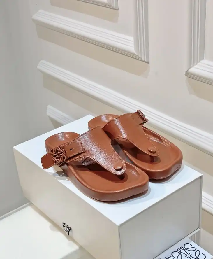 hype Loewe Slippers