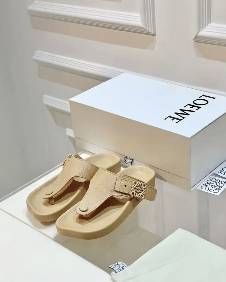 hype Loewe Slippers