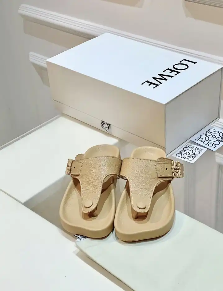 hype Loewe Slippers